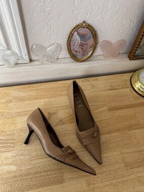ELLE Y2K Tan Leather Pointed Toe Kitten Heel Pumps EU 36 Indie Whimsical